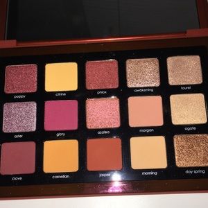 Natasha Denona Sunrise palette